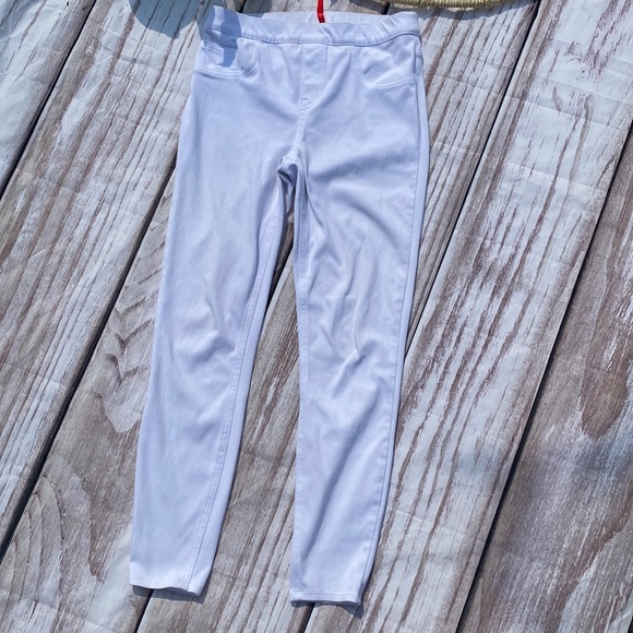 SPANX by Sara Blakely Jean-ish Ankle Leggings | Size Medium | White - Picture 3 of 7